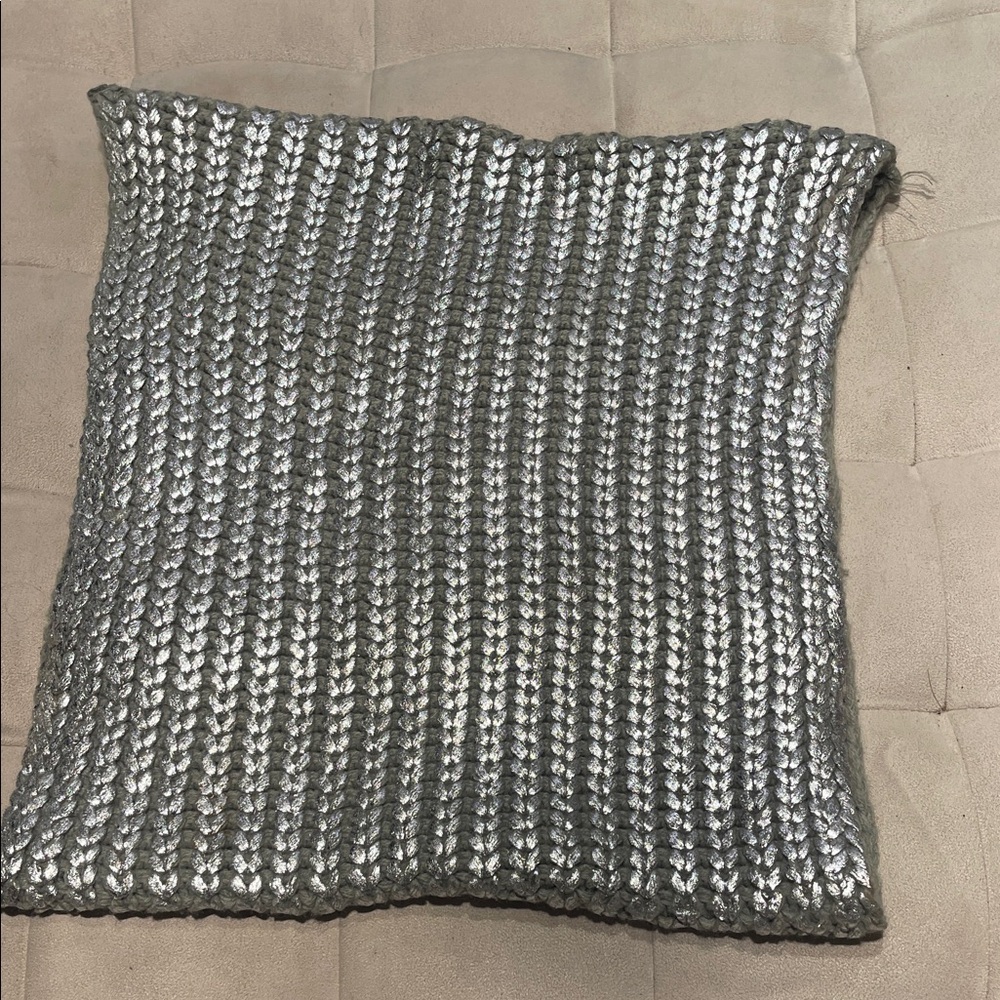 Silver Knit scarf